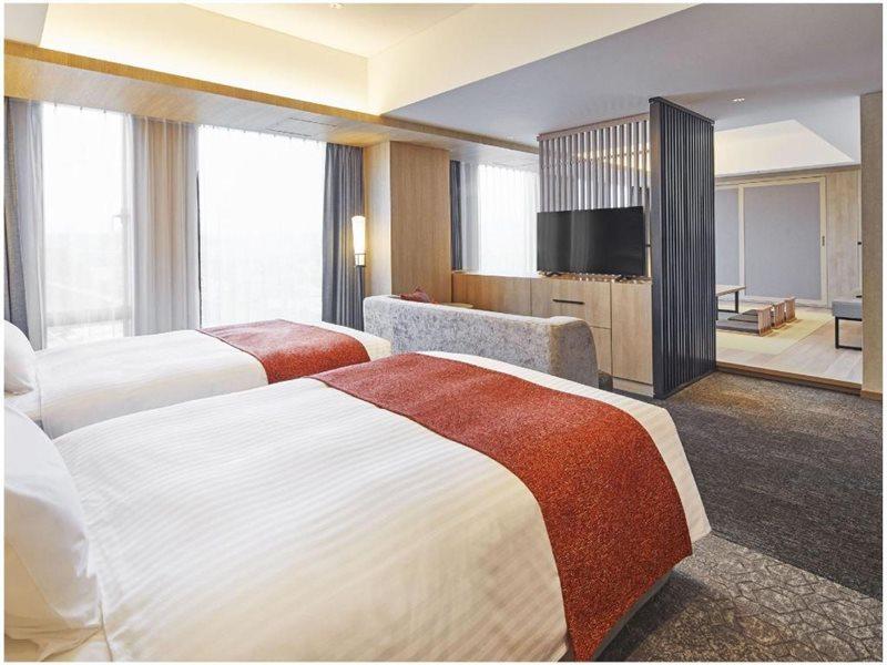 โรงแรมเอมิอง 4*